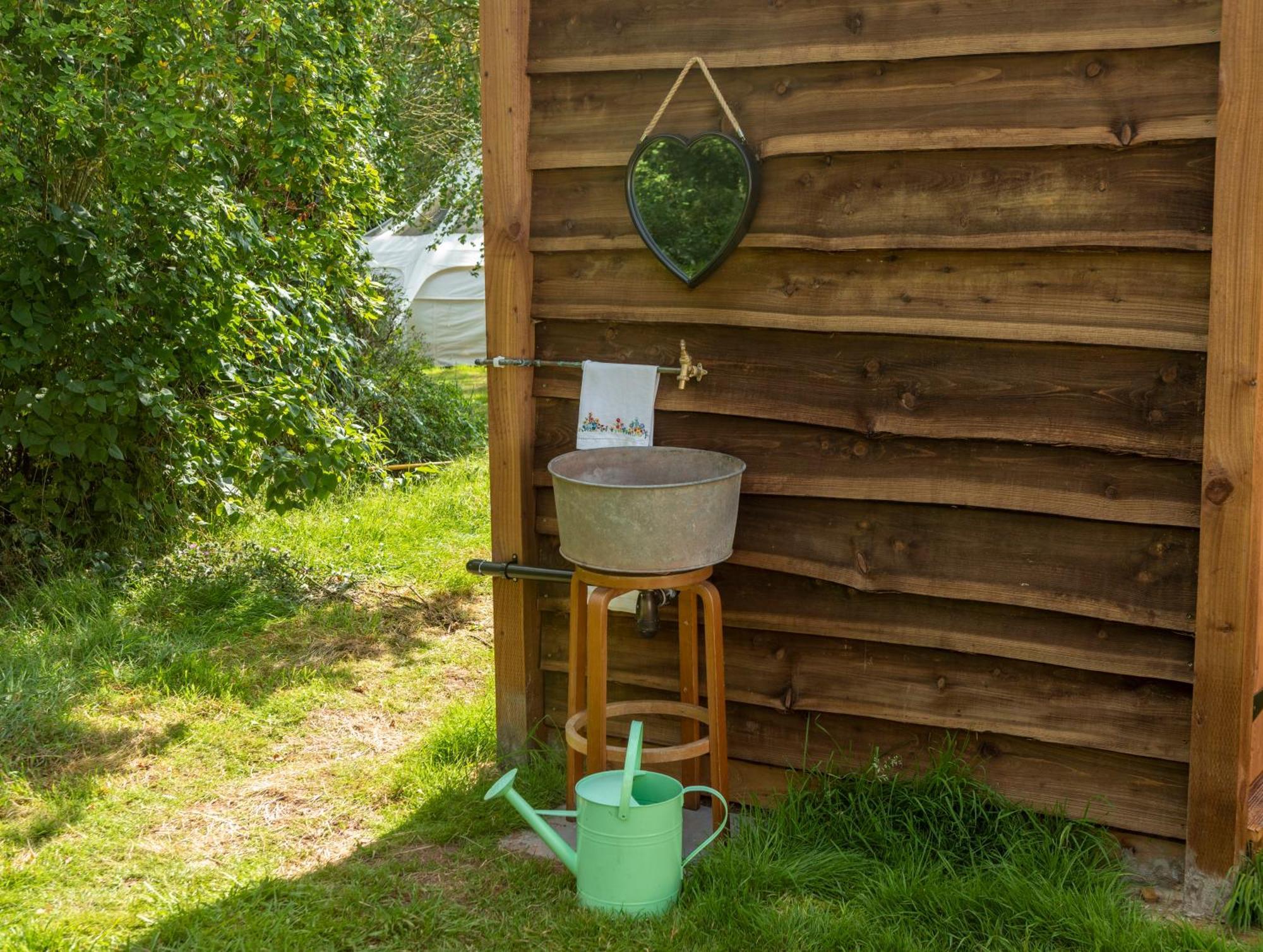Hotel Stargazer Glamping Uk Andromeda 6 People Ross-on-Wye Esterno foto